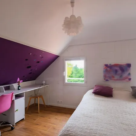 בית נופש Le Logis De - Maison Climatisee Piscine